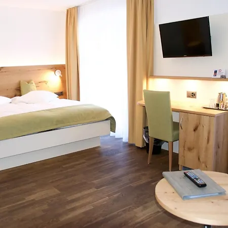 Bristol Otel 3*