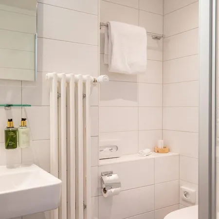 Bristol Hotel 3*