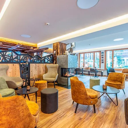 Bristol Hotel 3*