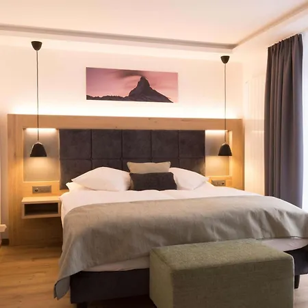 Hotel Bristol